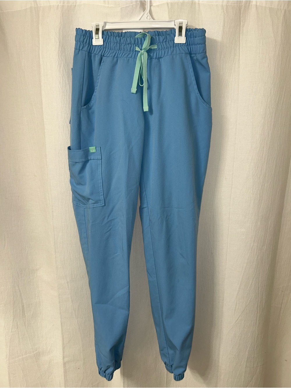 Women’s Garde Malade Jogger Scrub Pants light blue size XS